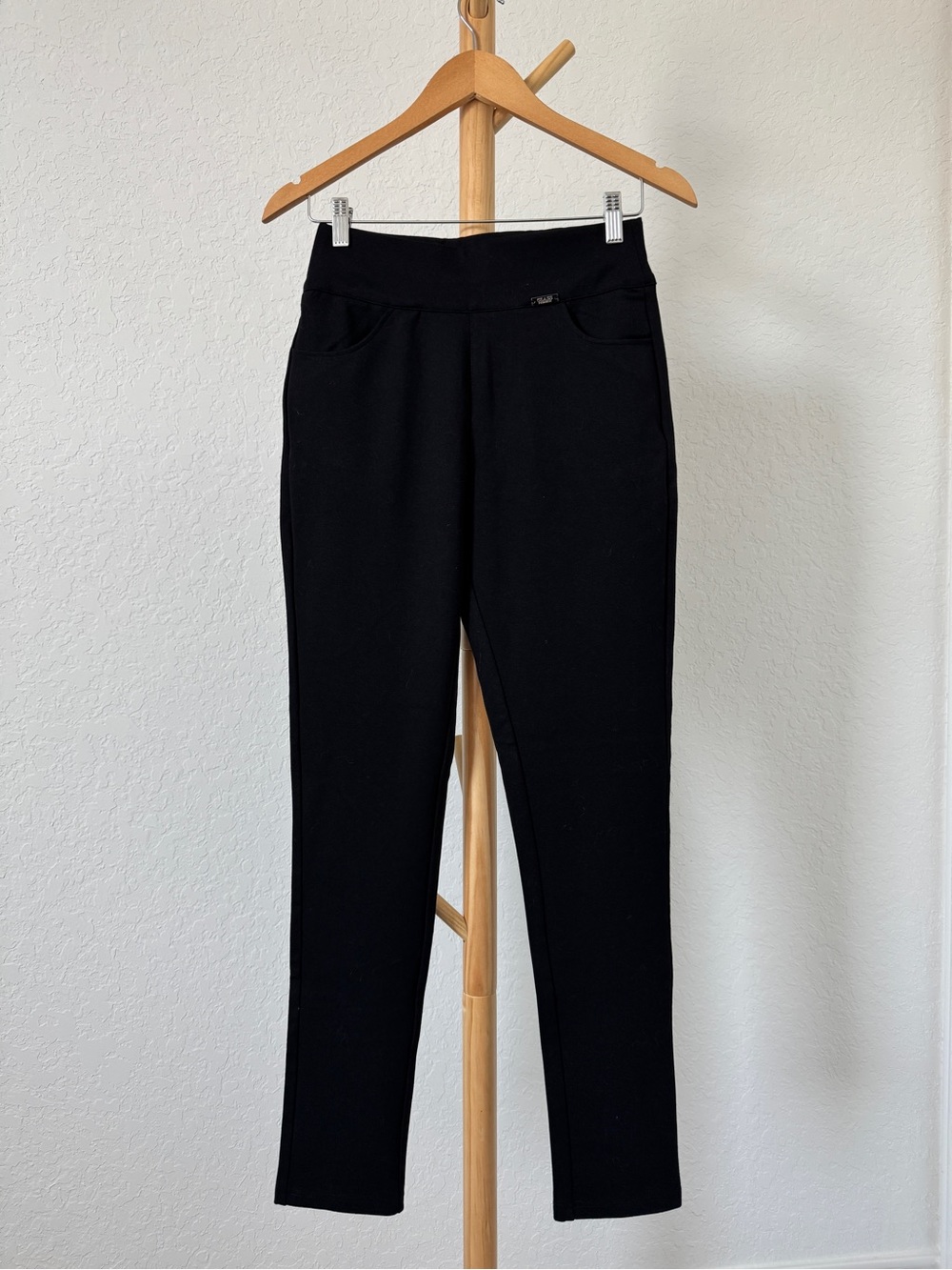 Amazon Women's Black Ponte Skinny Pants